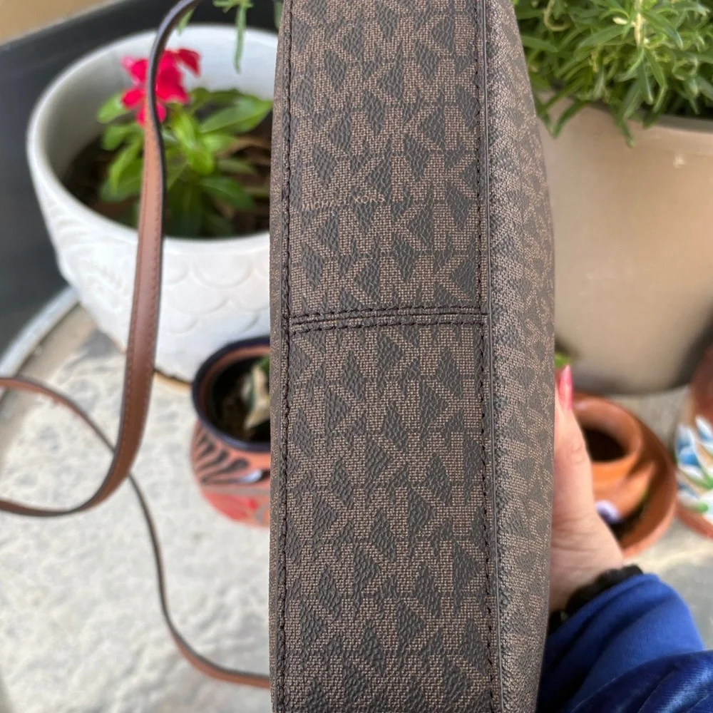 Michael Kors Dark Brown and Tan Crossbody Bag - Picture 4 of 6